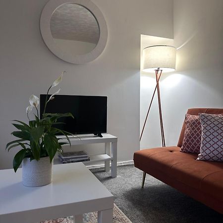 Ocean Village Marina 2 Bedroom Apartment With Balcony! Southampton Exteriör bild